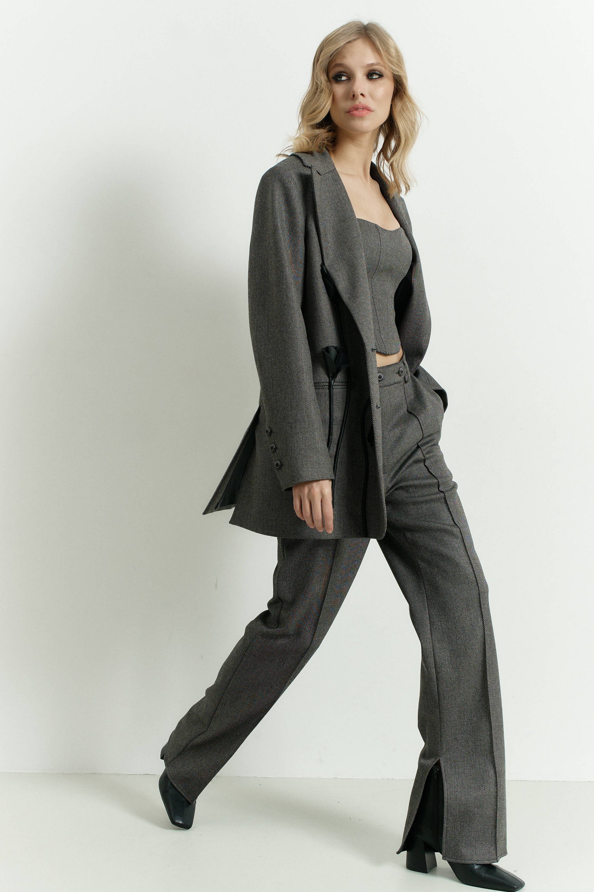 A2434/4, A2434/5, A2434/6